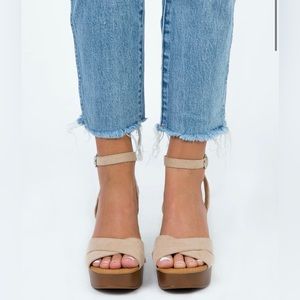 THERAPY CAMELLIA HEEL CASHEW